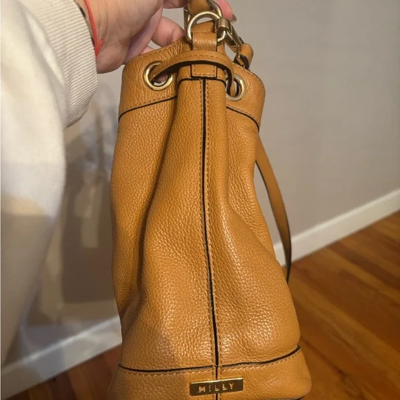 MILLY Astor Leather Drawstring Bucket Handbag Caramel Crossbody Shoulder Bag - Picture 5 of 11